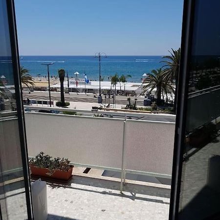 Апартаменти Casa Al Mare - Lido Террачина Екстер'єр фото